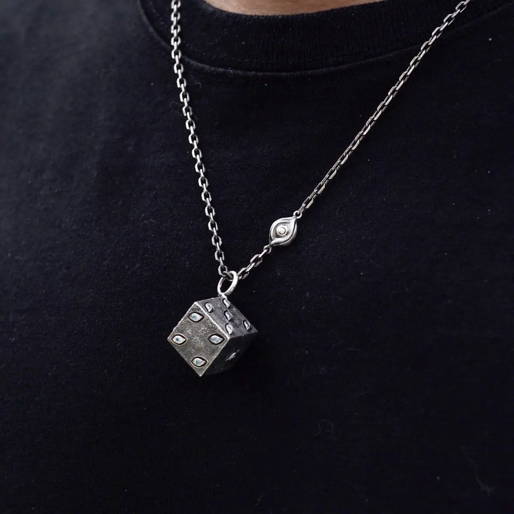 Gokumonkyo Jujutsu Kaisen Gojo Satoru Necklace