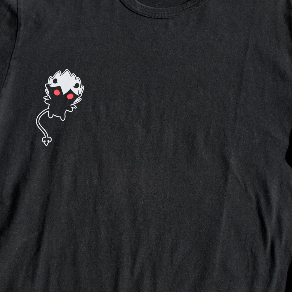 Camiseta Black Clover Lil Liebe