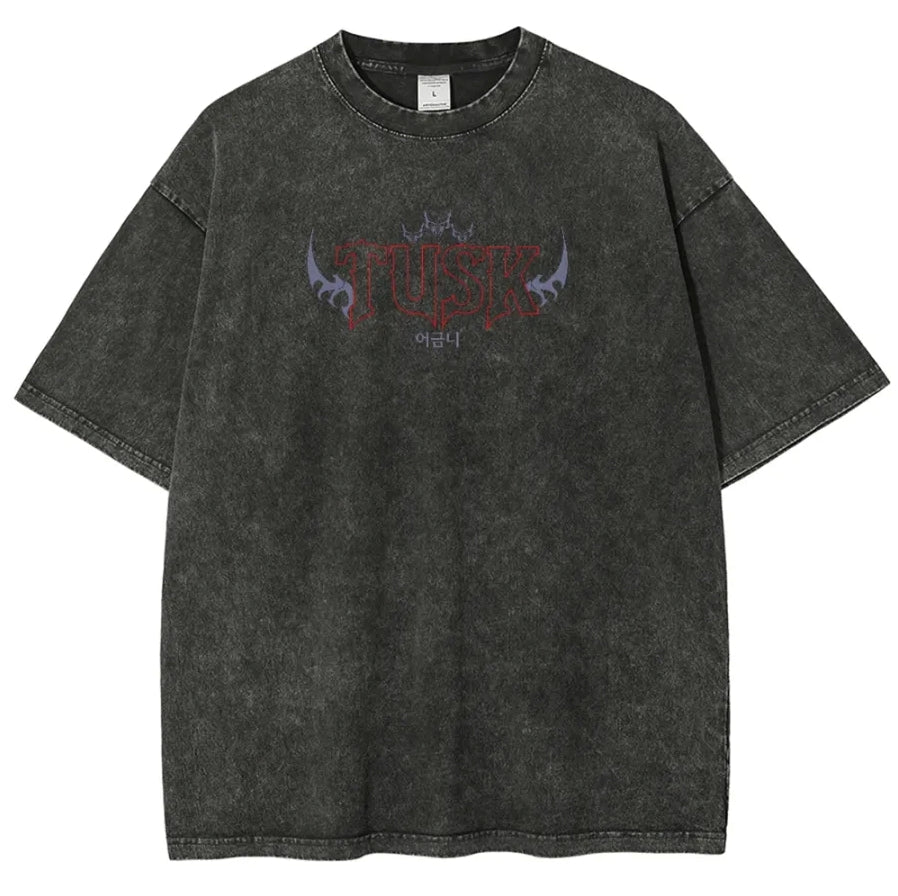 Camiseta Unisex Lavada con Estampado de Colmillo
