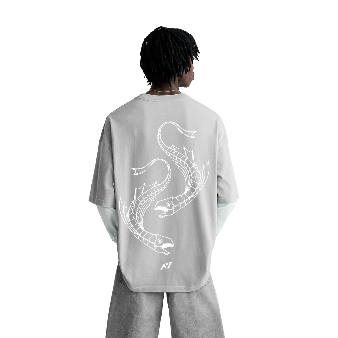 Camiseta de ropa urbana con pez de carisma oscuro