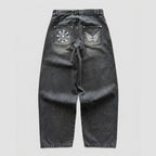 Pantalones vaqueros Mahoraga